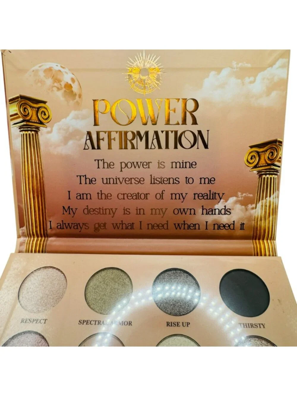 Her Majesty Eyeshadow Palette With 12 Richly Pigmented Shades 15g